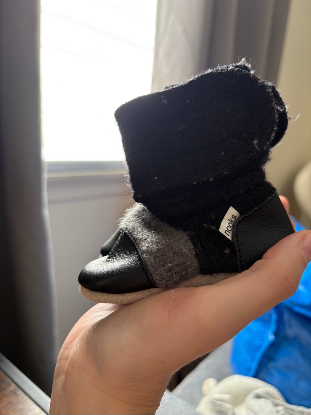 Nook Black and Gray Soft Leather Baby Booties